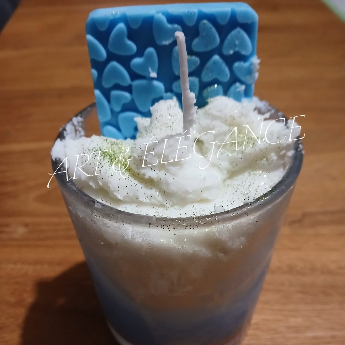 ✨ Bougies & Fondants Artisanaux – L’Art du Parfum à la Française ✨