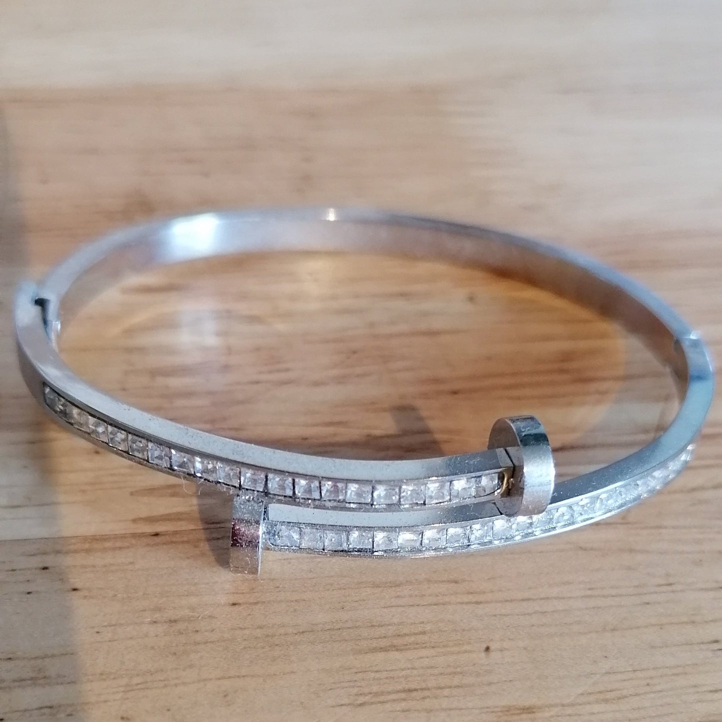 ✨ Jonc "Rosalie" en acier inoxydable – Or & Argent avec diamants et écrous décoratifs ✨