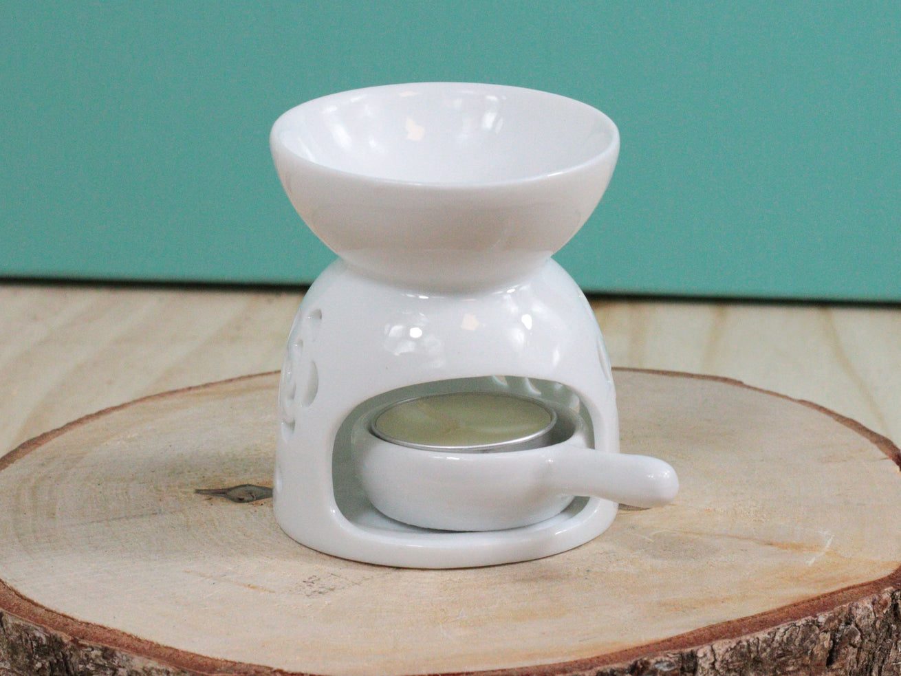 ✨ Brûleur pour fondant – Élégance florale en céramique blanche ✨