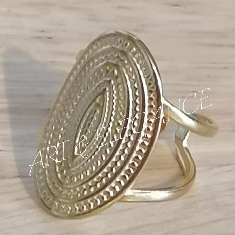 💍 Inès Élégance intemporelle au creux de votre main