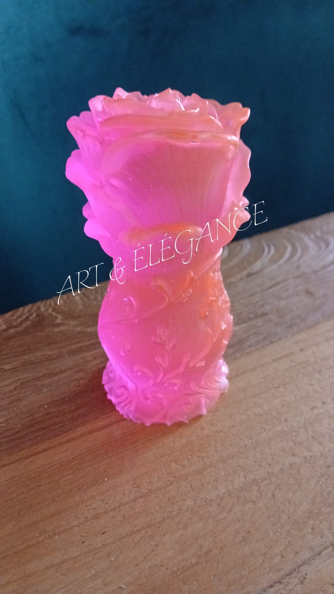 Résine artisanale vase rose