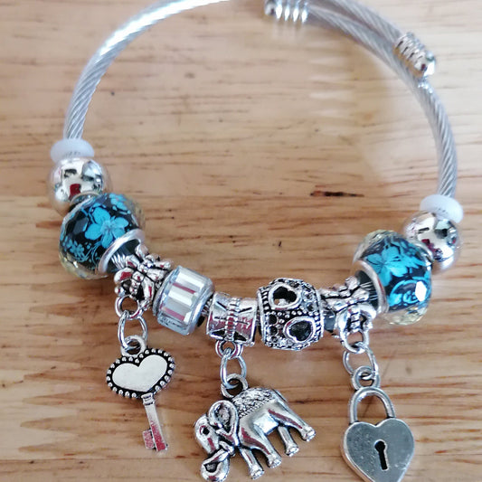 🐘💖✨ Jonc en Acier Inoxydable Argent – Pendentifs et Charms Colorés ✨💖🐘