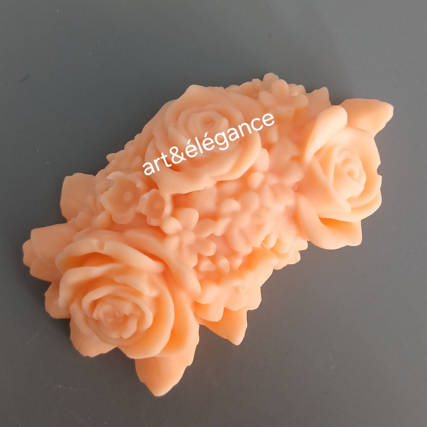 Fondant parfumé fait main senteur fleur de tiare