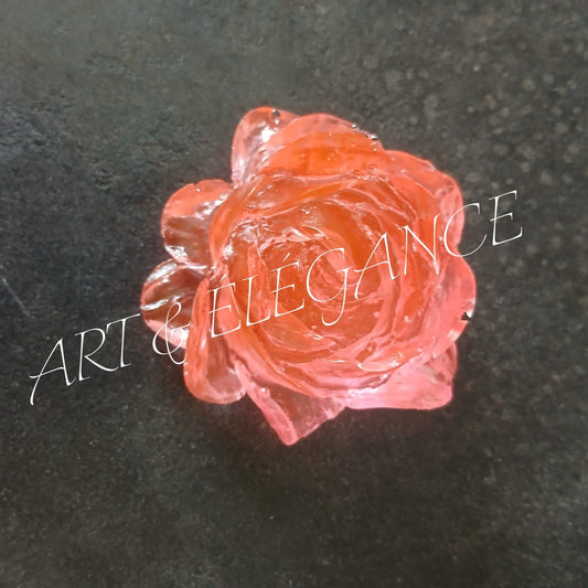 Rose en résine rose