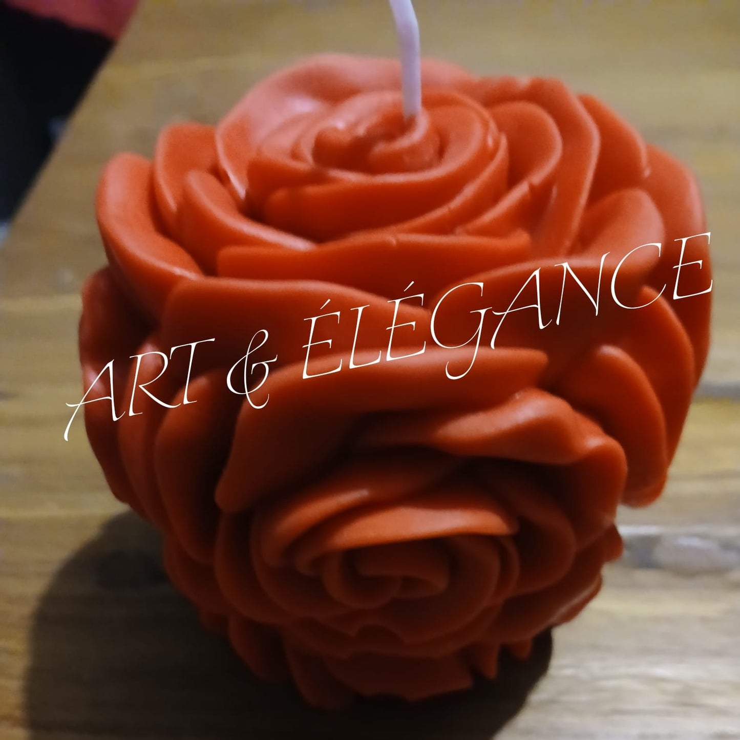 🕯️ Bougie décorative artisanale “Rose Montée” – 500g