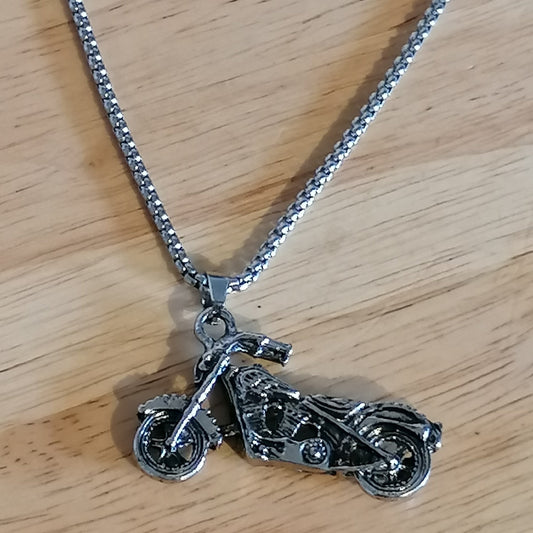 Collier Adam