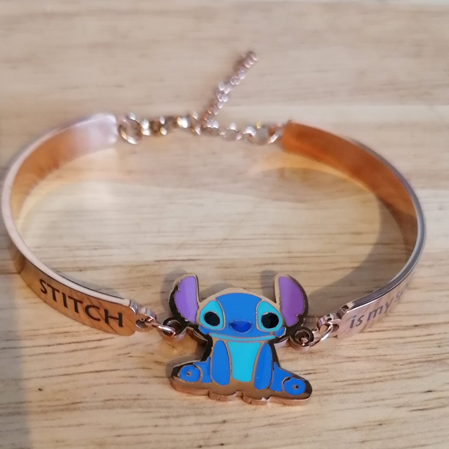 ✨🐾 Jonc en Acier Inoxydable – Style Stitch (Or ou Argent) 🐾✨