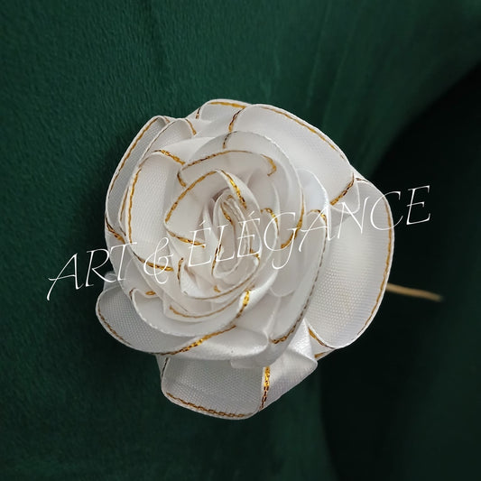 Rose Artisanale en satin blanche
