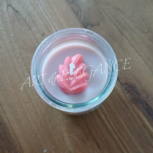 🌸 Bougie artisanale « Harmonie Bois & Lotus » – 150g