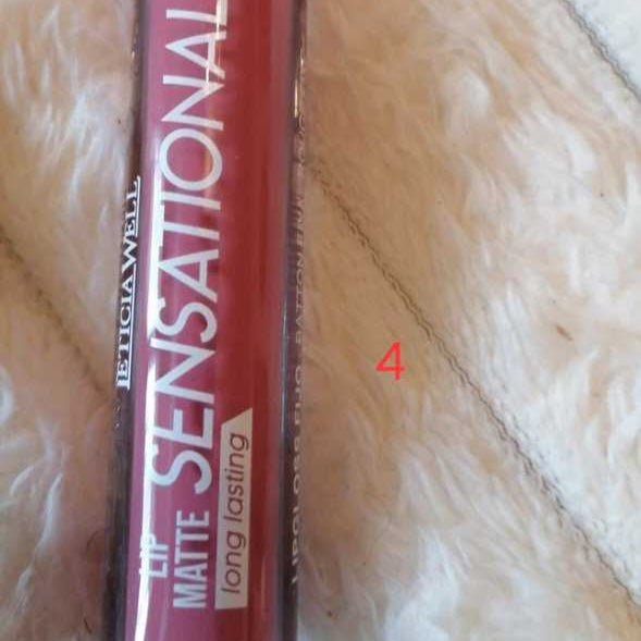 Rouge à lèvres tenue 24h 4