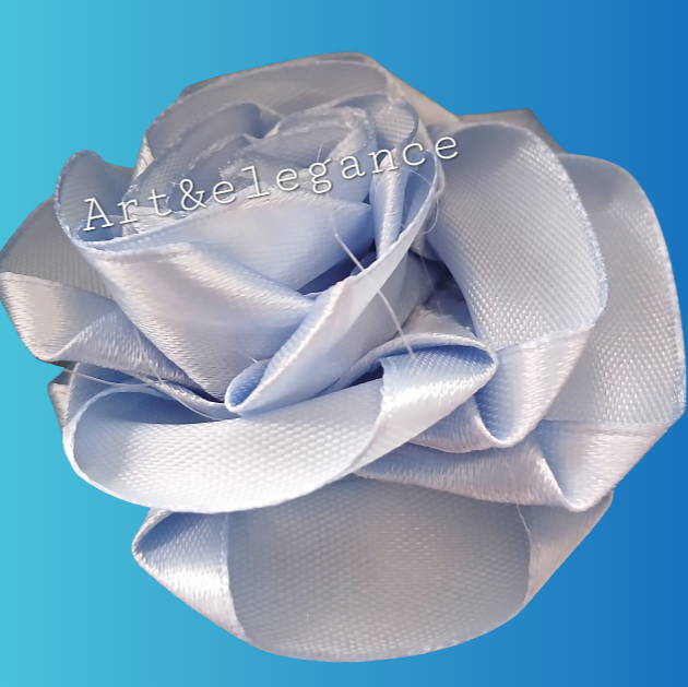 Rose satin fait main