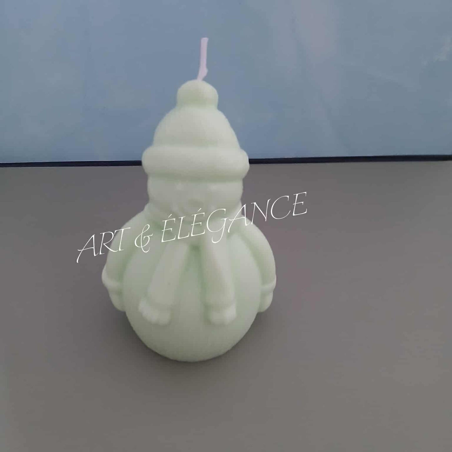 ⛄ Bougie Artisanale Bonhomme de Neige – Cèdre 100 g