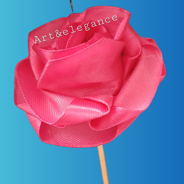Rose satin fait main