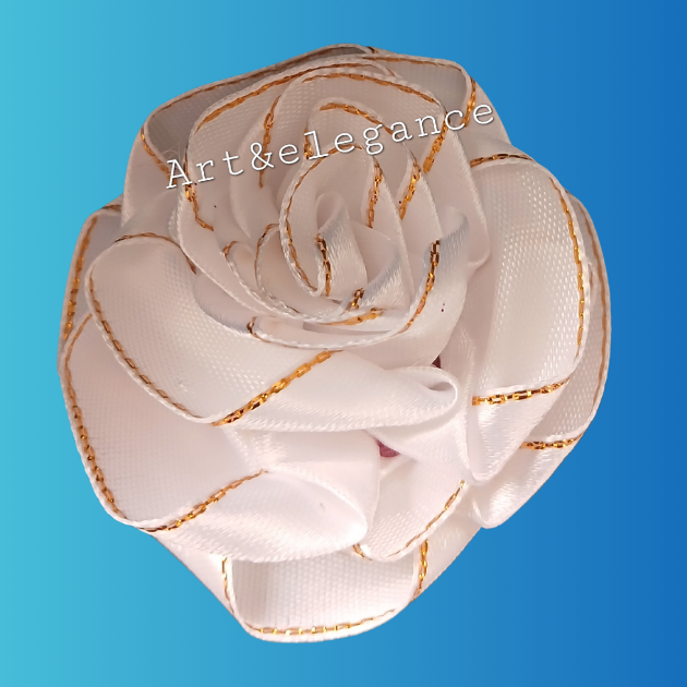 Rose satin fait main