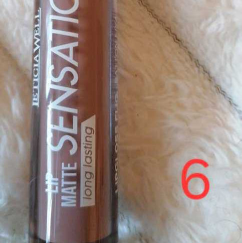 Rouge à lèvres tenue 24h 6