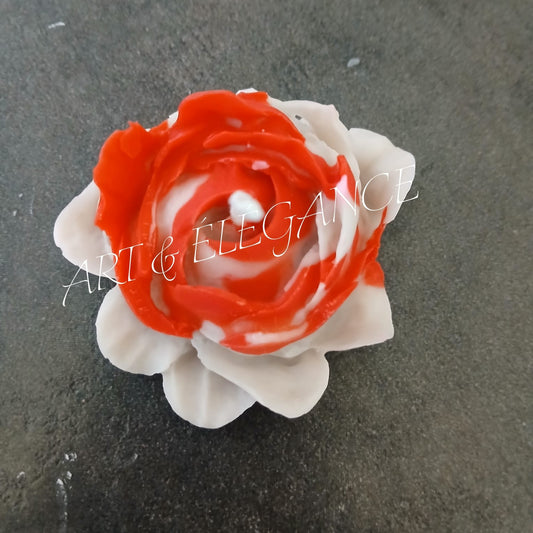 🌹 Bougie décorative artisanale – Rose porte-bonheur 🌹