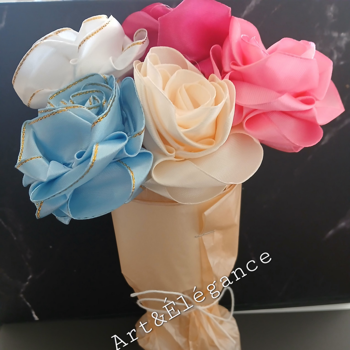 🌹Bouquet de 5 roses satin fait main 🌹